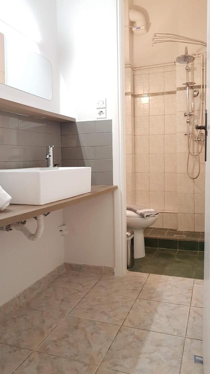 Palette Apartment Chocolate - Athens Center, 6 Bd, 3 Bath Екстер'єр фото